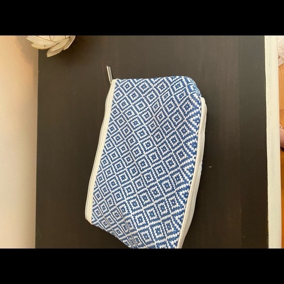 𝅺NORDSTROM bag - Picture 3 of 3